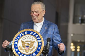 Every Single Senate Democrat Just Voted to Keep Trading Stocks on Your Dime